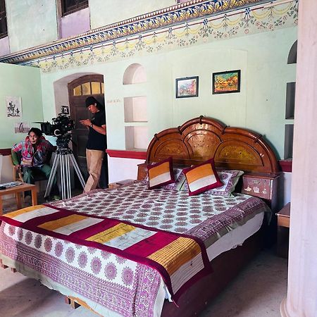 Il Padrino Hotel Pushkar Exteriör bild