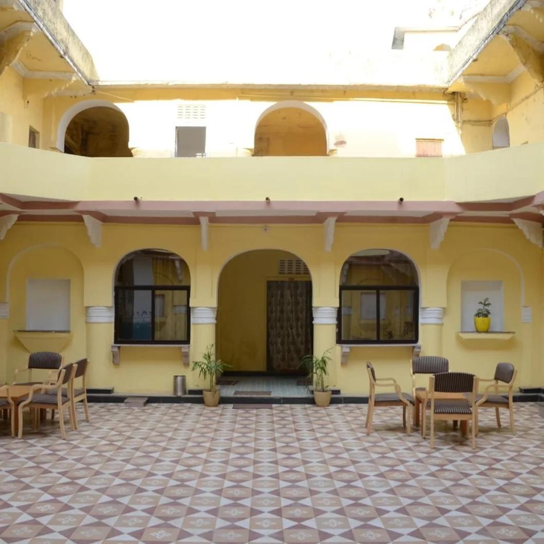 Il Padrino Hotel Pushkar Exteriör bild