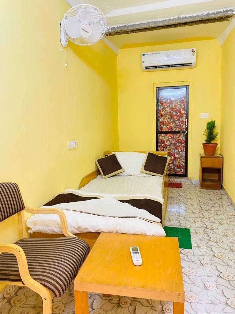 Il Padrino Hotel Pushkar Exteriör bild