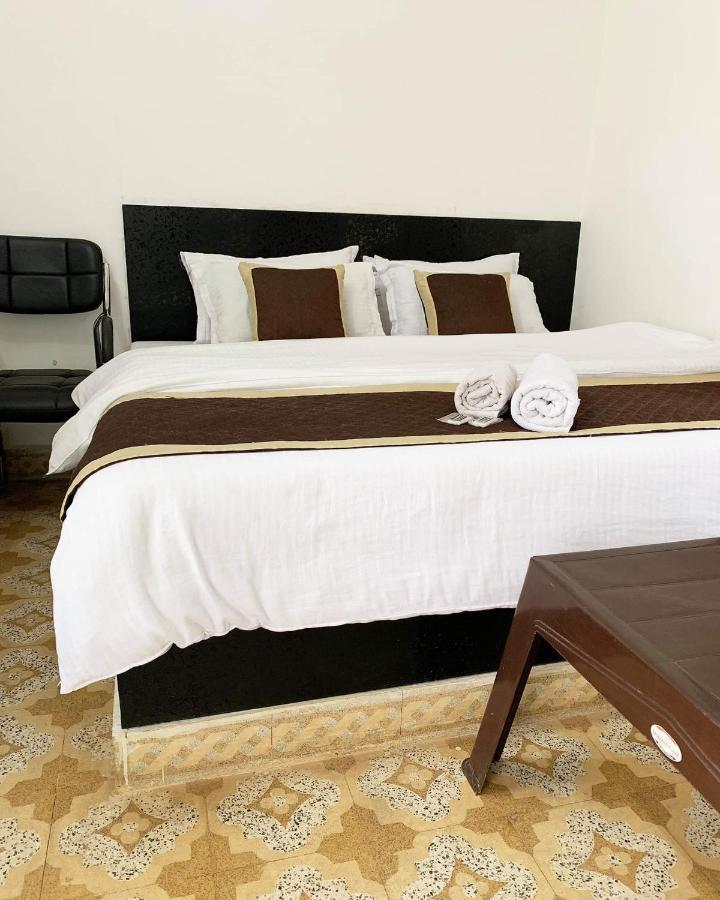 Il Padrino Hotel Pushkar Exteriör bild