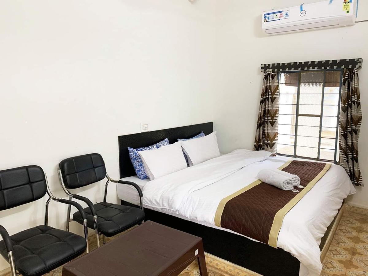 Il Padrino Hotel Pushkar Exteriör bild