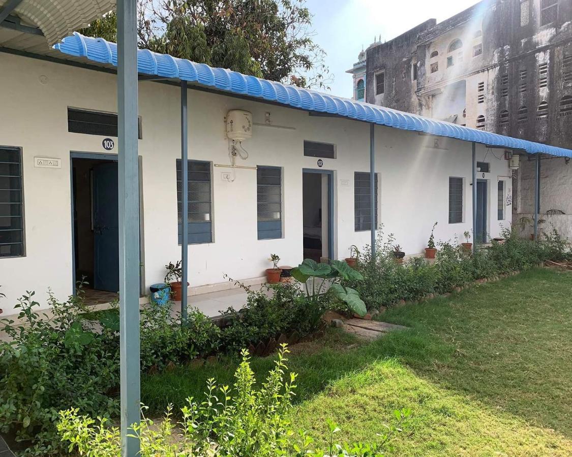 Il Padrino Hotel Pushkar Exteriör bild