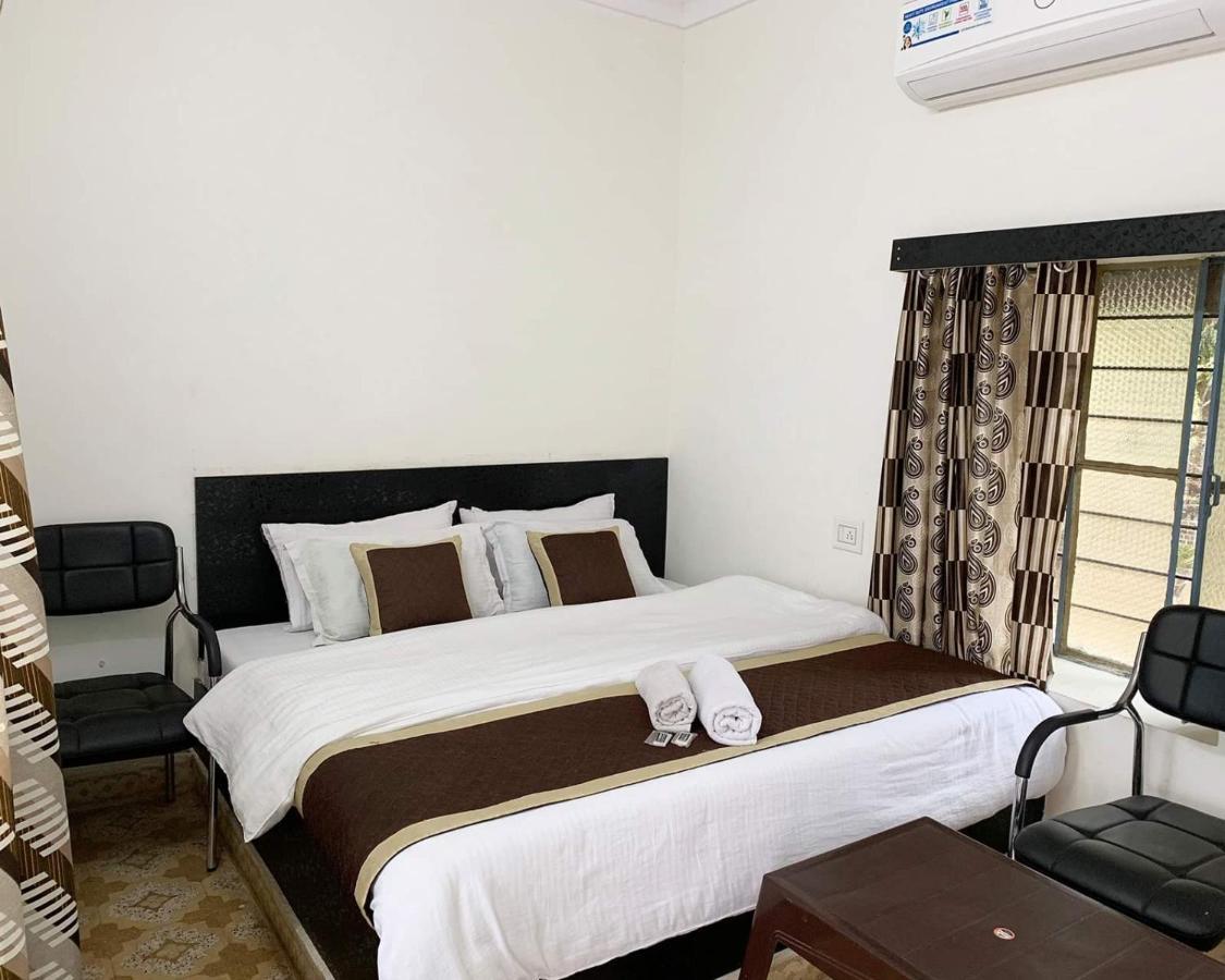 Il Padrino Hotel Pushkar Exteriör bild