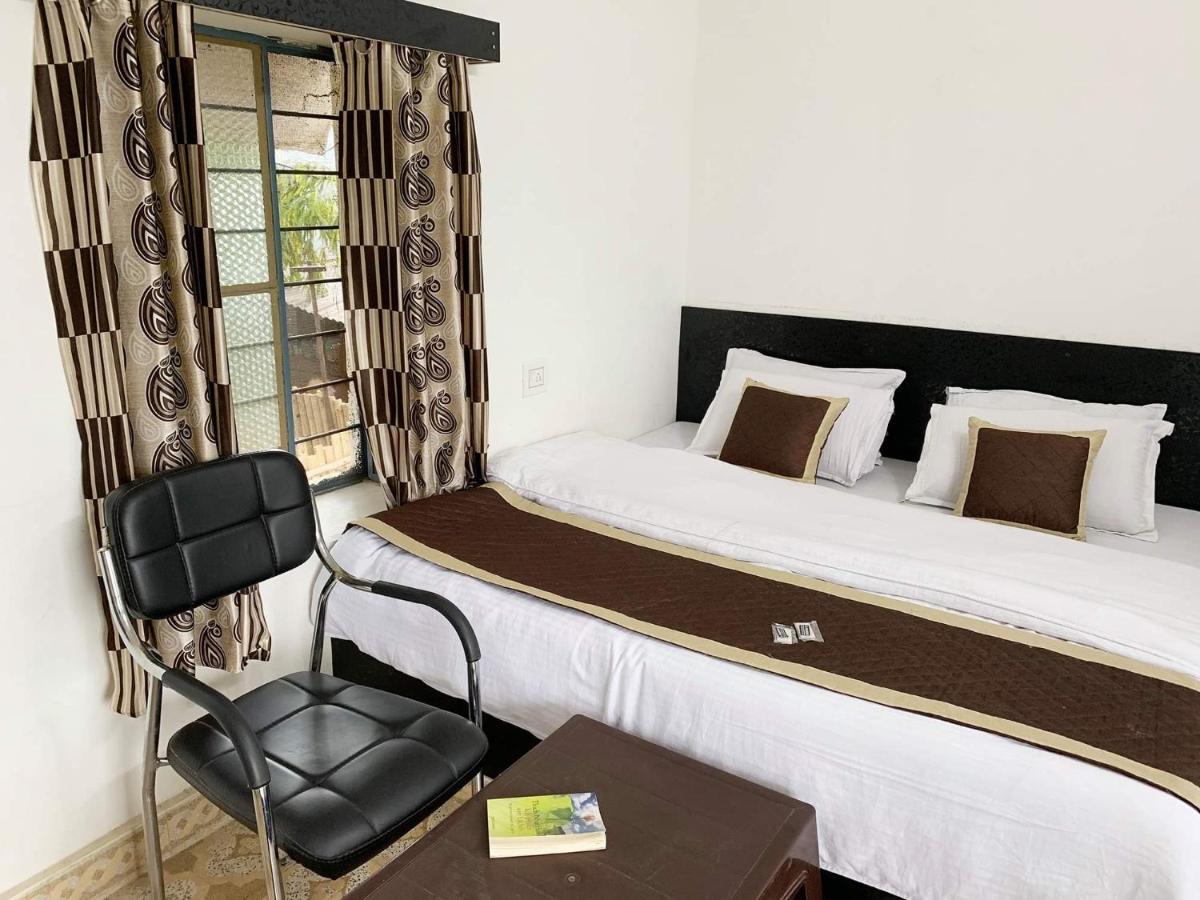 Il Padrino Hotel Pushkar Exteriör bild